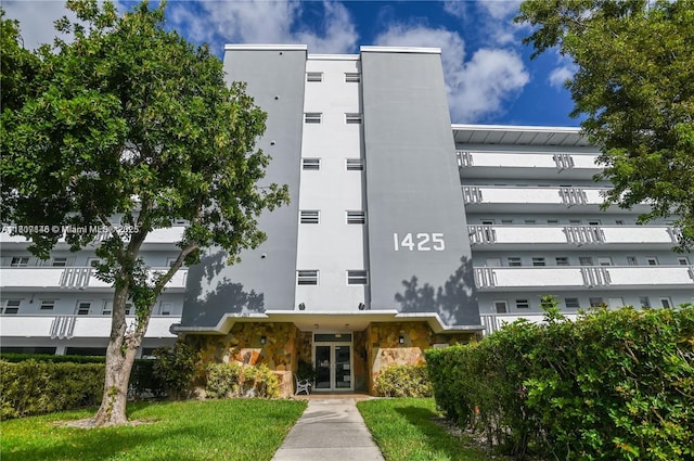 1425 Atlantic Shores Blvd Unit 204, Hallandale Beach, FL 33009 - view of apartment building / complex