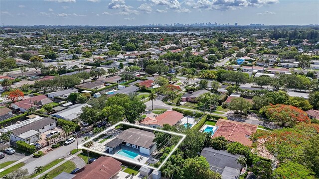 9240 SW 57th Ter, Miami, FL 33173 - aerial view of residential area featuring property parcel outlined and a pool