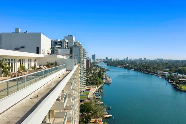 5600 Collins Ave Ph C, Ph C, Miami Beach, FL 33140 - water view with skyline