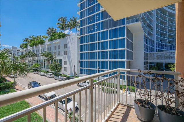 2000 N Bayshore Dr Unit 228, Miami, FL 33137 - view of balcony