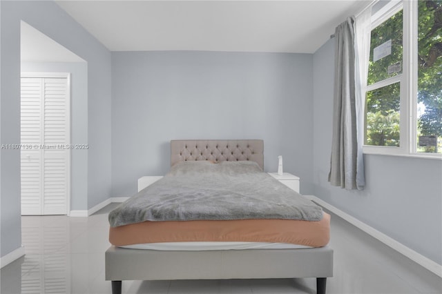 4400 Hillcrest Dr Unit 107A, Hollywood, FL 33021 - bedroom with baseboards