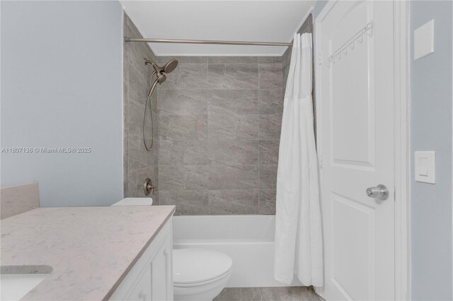 4400 Hillcrest Dr Unit 107A, Hollywood, FL 33021 - full bath featuring toilet, vanity, and shower / tub combo