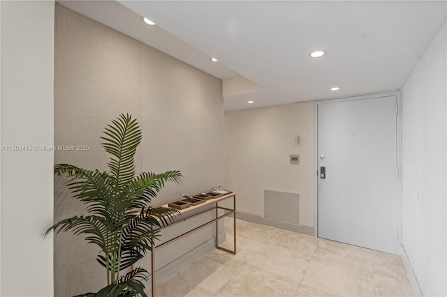 18181 NE 31st Ct Unit Ph07, Aventura, FL 33160 - foyer with recessed lighting