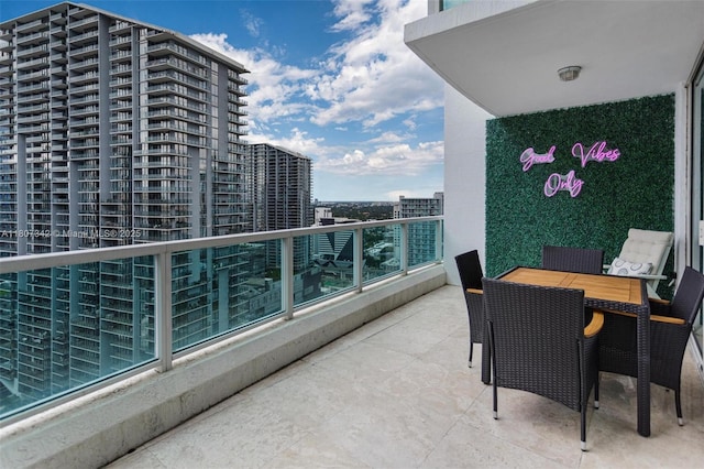 41 SE 5th St Unit 2008, Miami, FL 33131 - view of balcony