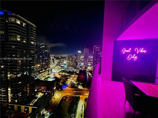 41 SE 5th St Unit 2008, Miami, FL 33131 - city view with a view of city lights