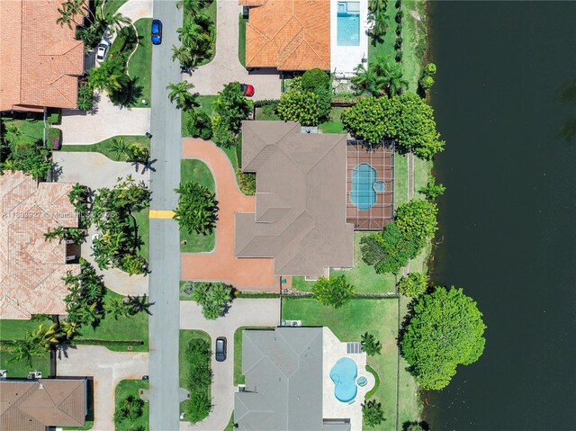 8281 SW 84th Ter, Miami, FL 33143 - bird's eye view of a pool