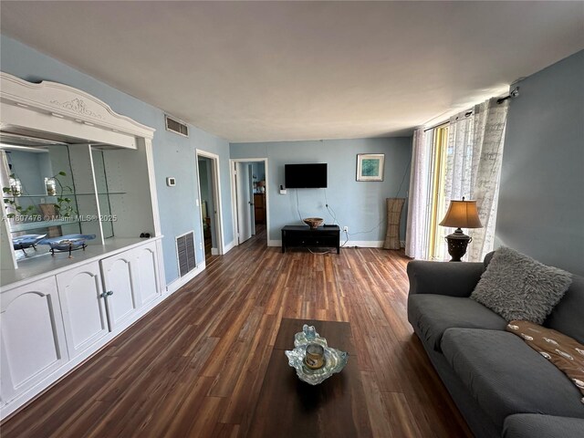 7900 Tatum Waterway Dr Unit 314, Miami Beach, FL 33141 - photo 1