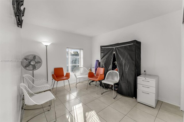 7230 SW 131st Ave, Miami, FL 33183 - sitting room featuring light tile patterned floors and baseboards