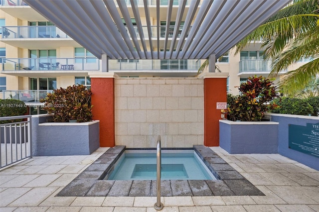 1155 Brickell Bay Dr Unit 2005, Miami, FL 33131 - view of swimming pool with a community hot tub