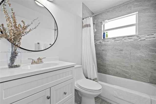 1437 NW 154th Ln, Pembroke Pines, FL 33028 - full bathroom featuring toilet, vanity, and shower / bath combo with shower curtain