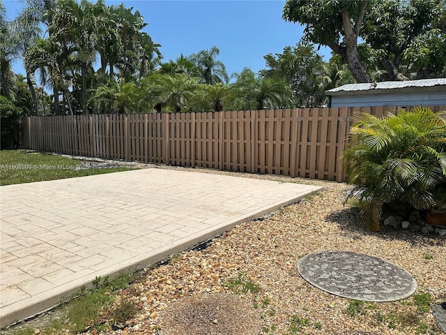 2040 N Hibiscus Dr, North Miami, FL 33181 - view of yard featuring a patio area