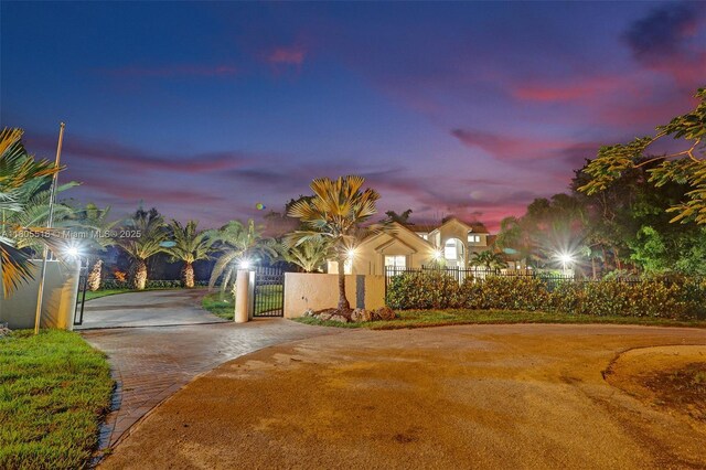 16301 SW 62nd St, Southwest Ranches, FL 33331 - view of front of home featuring a gate and a fenced front yard