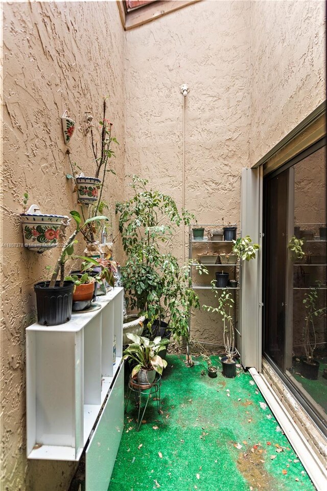 17320 NW 66th Pl, Hialeah, FL 33015 - view of patio / terrace