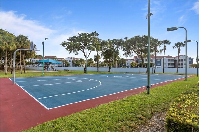 17320 NW 66th Pl, Hialeah, FL 33015 - view of basketball court featuring community basketball court