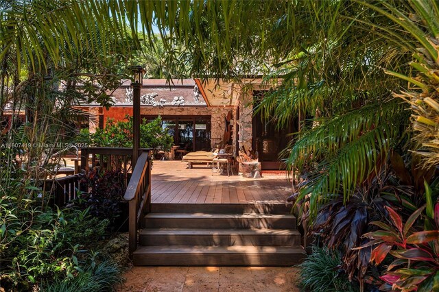 5725 N Bayshore Dr, Miami, FL 33137 - view of wooden terrace