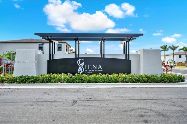 12982 SW 232nd Ln, Miami, FL 33170 - view of community sign