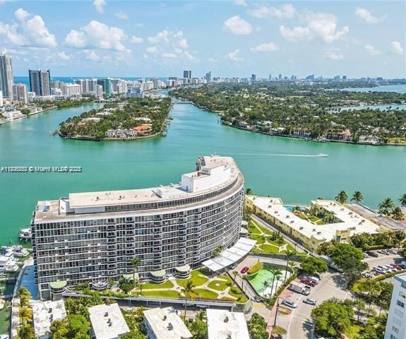 900 Bay Dr Unit 211, Miami Beach, FL 33141 - drone / aerial view of skyline and a large body of water