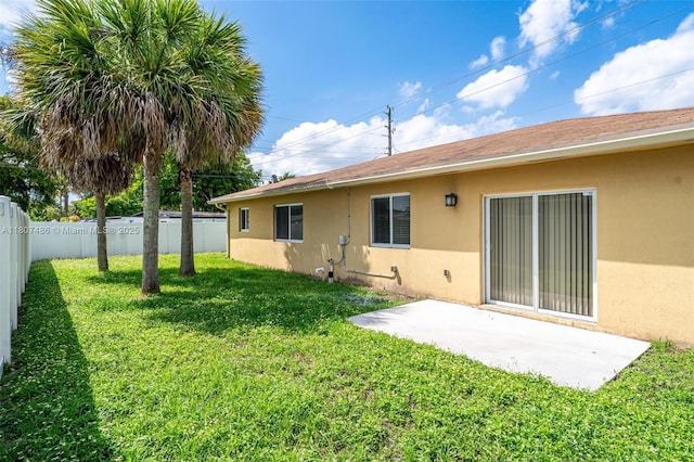1402 E River Dr, Margate, FL 33063 - view of yard with a patio area