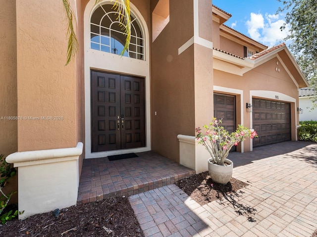 19165 N Gardenia Ave, Weston, FL 33332 - entrance to property featuring stucco siding