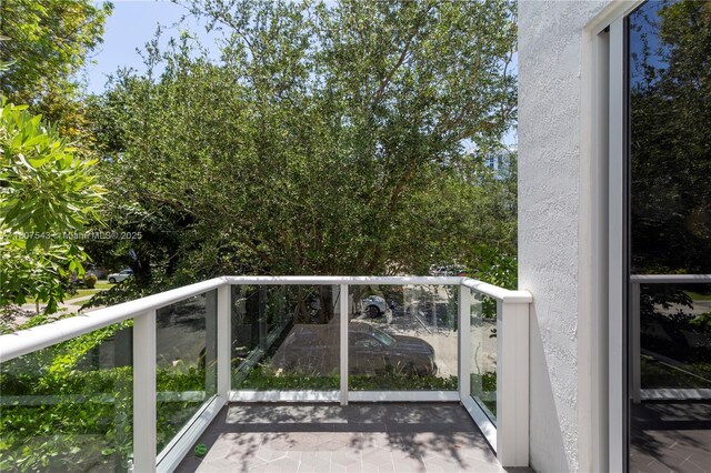 455 NE 39th St Unit 102, Miami, FL 33137 - view of balcony