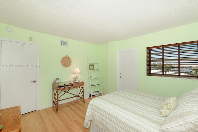 3051 NE 48th St Unit 604, Fort Lauderdale, FL 33308 - bedroom with light wood-style floors