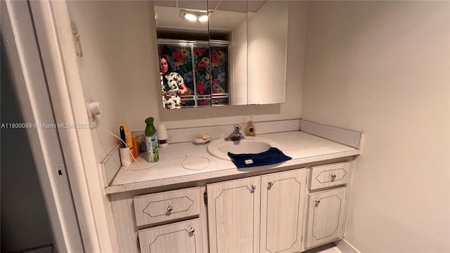 610 NE 12th Ave Unit 102, Hallandale Beach, FL 33009 - bathroom featuring vanity