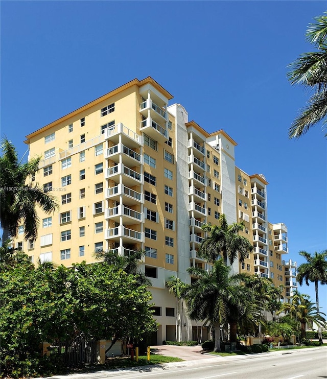 1625 Kennedy Cswy Unit 1207C, North Bay Village, FL 33141 - photo 2