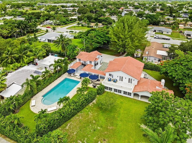 321 SW 1st Ave, Boynton Beach, FL 33435 - aerial perspective of suburban area with a pool area