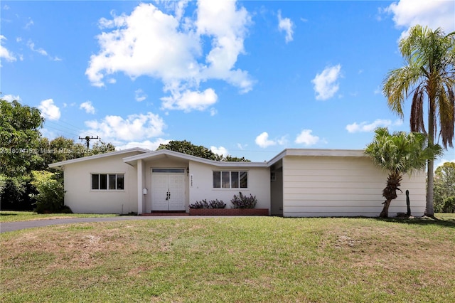 17535 SW 91st Ave, Palmetto Bay, FL 33157 - single story home featuring a front lawn and stucco siding