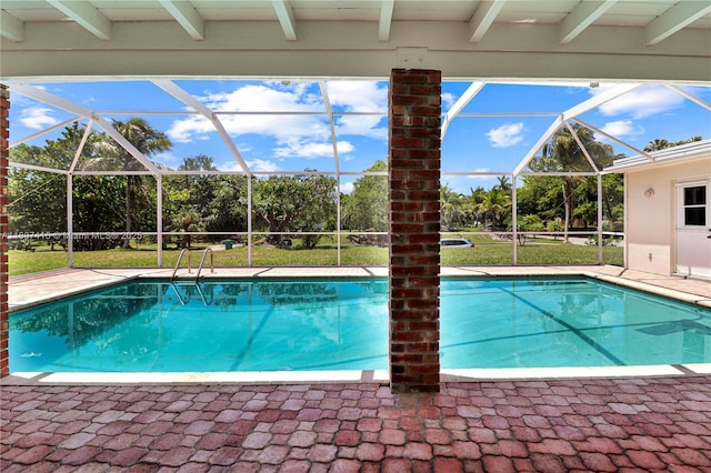 17535 SW 91st Ave, Palmetto Bay, FL 33157 - swimming pool with a lanai and a patio