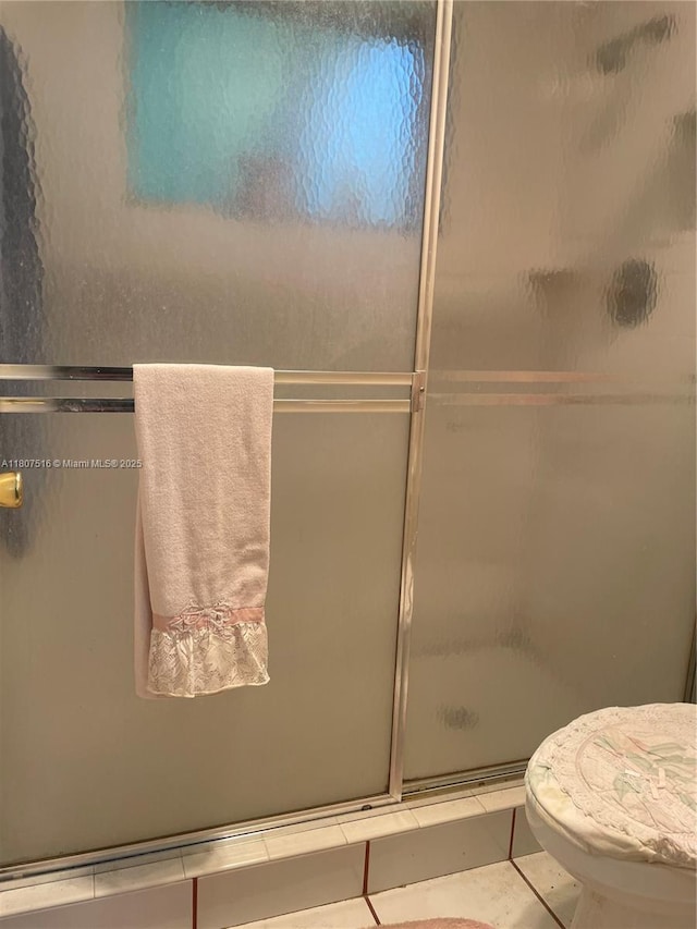 11753 SW 32nd St, Miami, FL 33175 - full bath featuring a shower stall, toilet, and tile patterned flooring