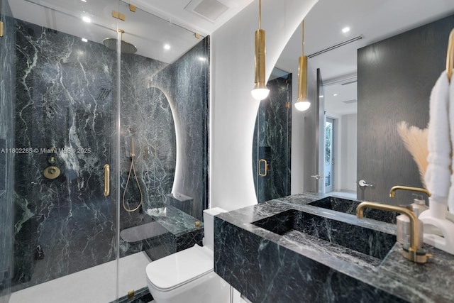 1379 N Venetian Way, Miami, FL 33139 - full bath with a marble finish shower, toilet, and vanity