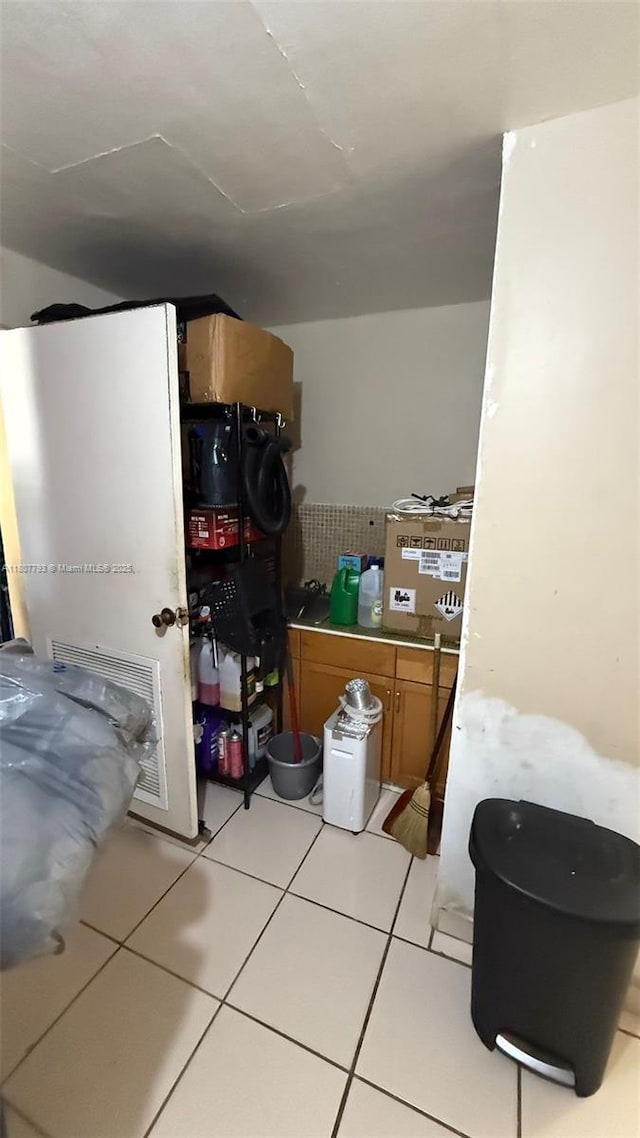 1230 NW 113th Ter, Miami, FL 33167 - view of storage area