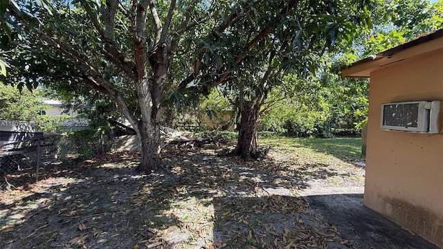 1230 NW 113th Ter, Miami, FL 33167 - view of yard