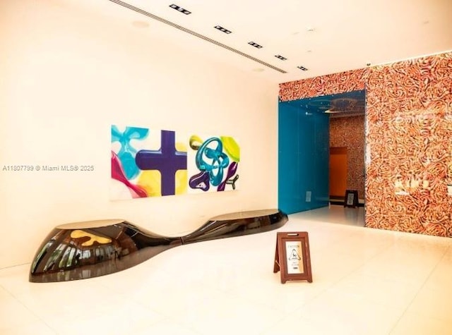31 SE 6th St Unit 2408, Miami, FL 33131 - view of common area