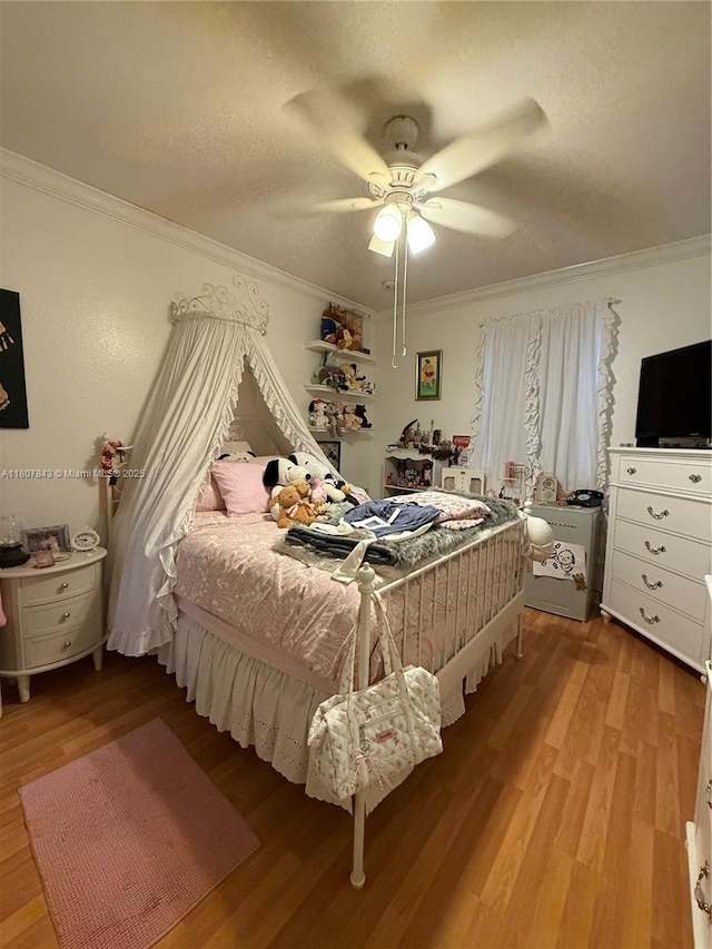 15029 SW 8th Ter, Miami, FL 33194 - bedroom featuring crown molding, wood finished floors, and ceiling fan