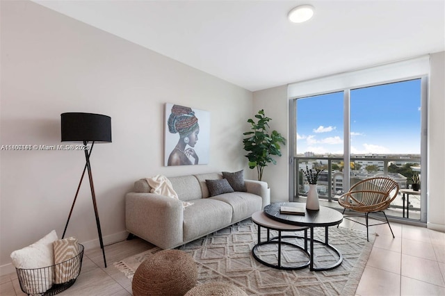 3900 Biscayne Blvd Unit N-905, Miami, FL 33137 - living area featuring baseboards