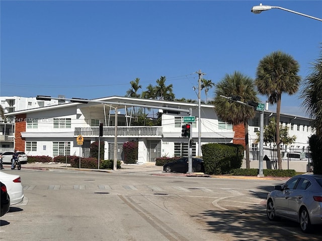 8080 Tatum Waterway Dr Unit 4, Miami Beach, FL 33141 - photo 1