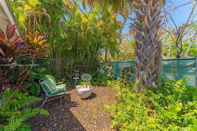 1895 SW 25th St, Miami, FL 33133 - view of fenced backyard
