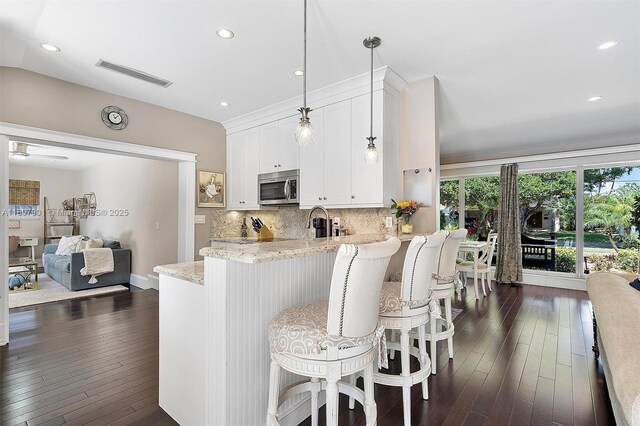 13105 Coronado Dr, North Miami, FL 33181 - photo 7