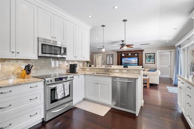 13105 Coronado Dr, North Miami, FL 33181 - photo 8