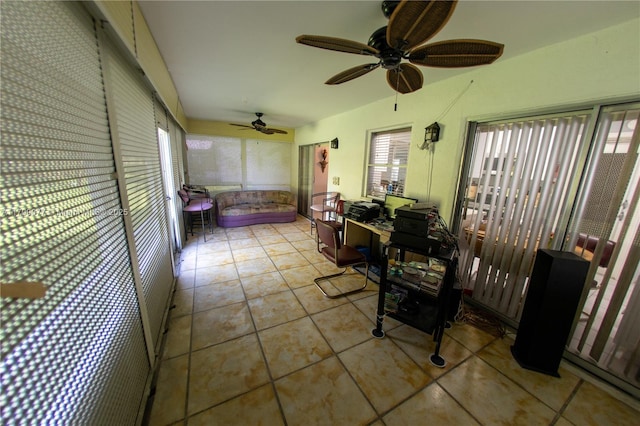1175 NW 90th Way, Plantation, FL 33322 - sunroom / solarium with ceiling fan and outdoor dining space