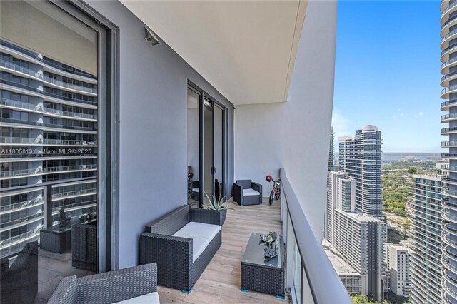 1010 Brickell Ave Unit 4809, Miami, FL 33131 - photo 6