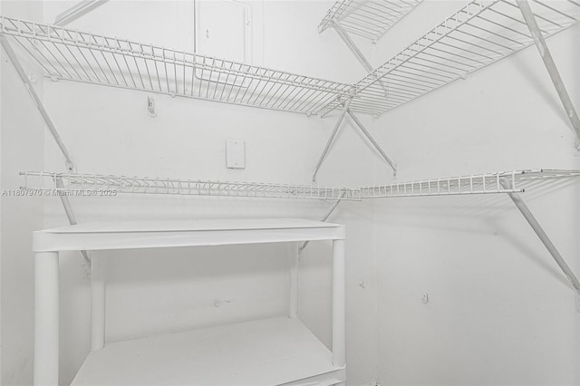 555 NE 15th St Unit 603, Miami, FL 33132 - view of walk in closet