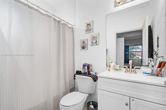 15490 SW 18th Ln, Miami, FL 33185 - bathroom with vanity, toilet, and curtained shower