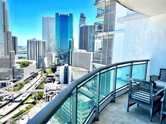 350 S Miami Ave Unit 3013, Miami, FL 33130 - balcony featuring a skyline view
