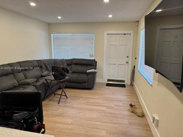 6121 SW 40th Ct, Miramar, FL 33023 - living area with light wood-style floors, recessed lighting, and baseboards