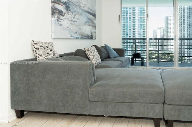325 S Biscayne Blvd Unit 1521, Miami, FL 33131 - photo 21