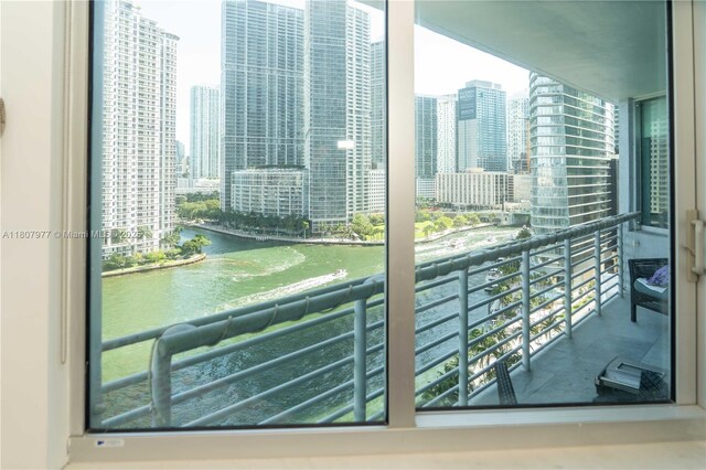 325 S Biscayne Blvd Unit 1521, Miami, FL 33131 - photo 40
