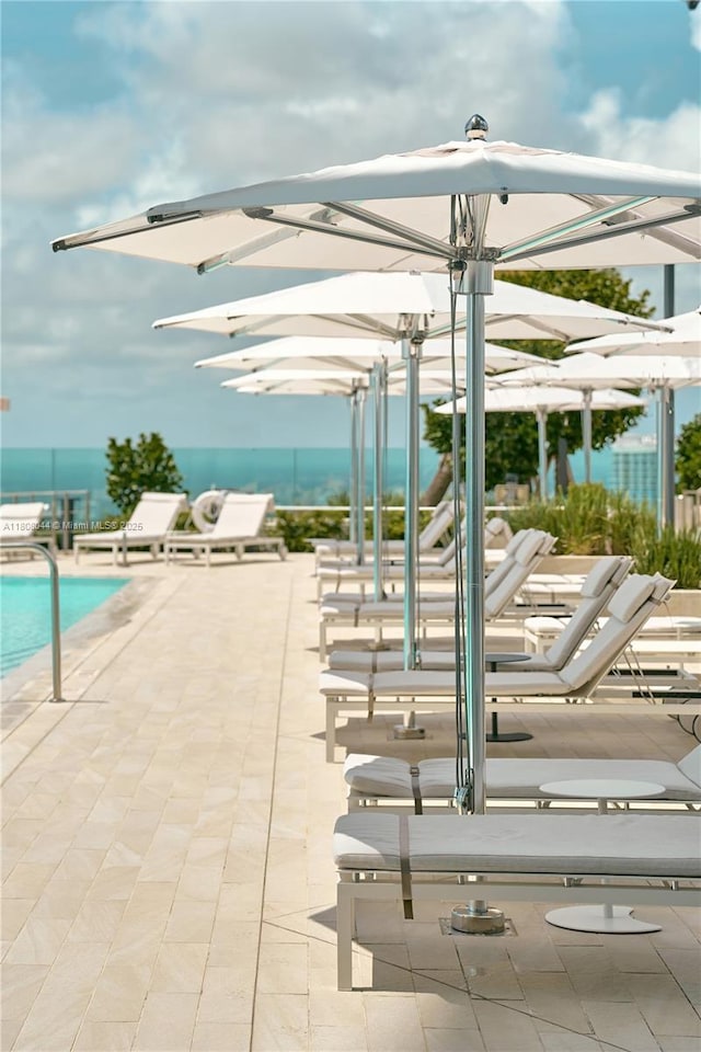 300 Biscayne Blvd Way Unit 3104, Miami, FL 33131 - view of property's community featuring a patio area and a swimming pool